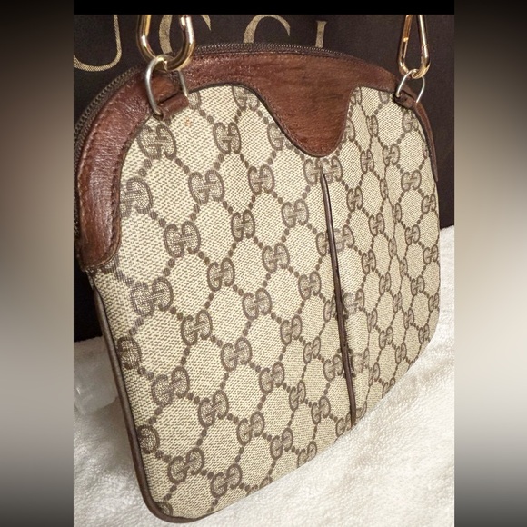 Gucci Crossbody Bag - Picture 14 of 15